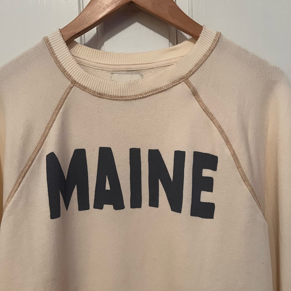 American Eagle Cream Sweatshirt with Maine Print - Picture 2 of 8